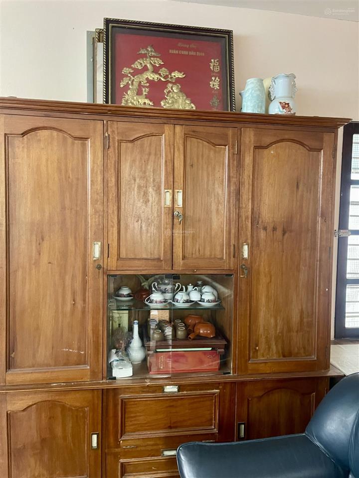 Chính chủ bán gấp nhà mặt phố pháo đài láng 95.4m2 "giá nhỉnh 300tr/m2"