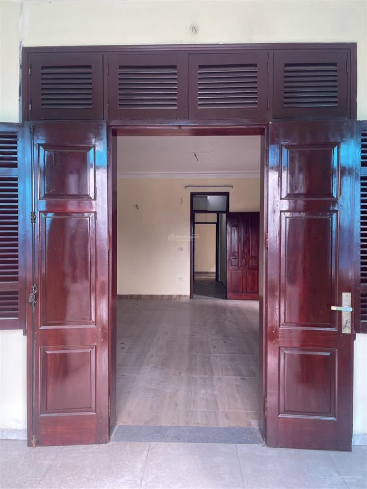 Chính chủ bán nhà mặt phố đông các  ô chợ dừa  hoàng cầu 75m2 x 4 tầng giá chỉ 28 tỷ