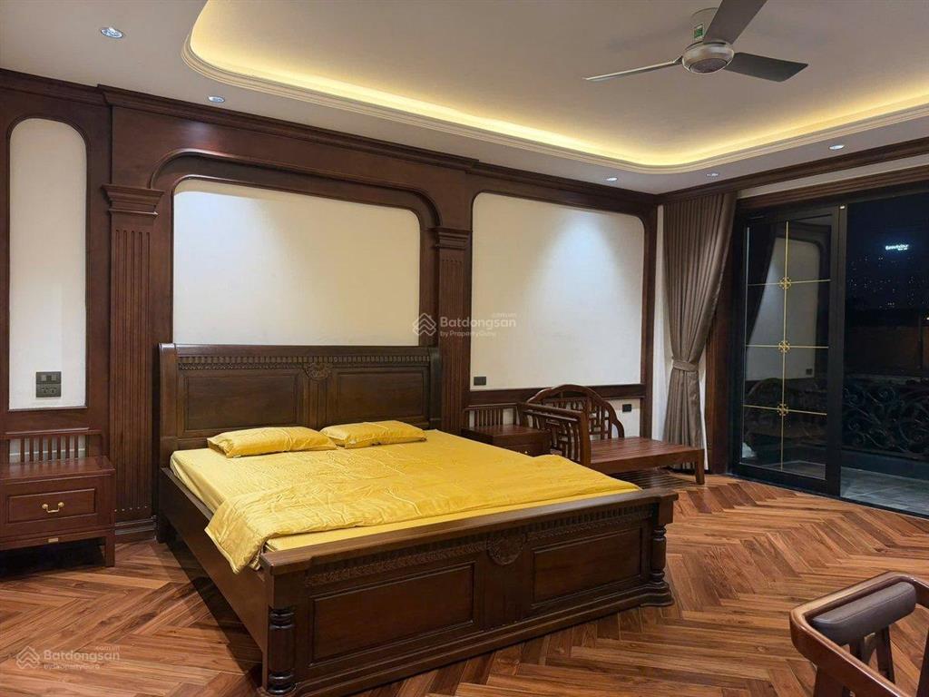Chính chủ bán nhà ngõ 121 chùa láng 60m x 5 tầng mt 5m giá 18 tỷ phân lô ô tô tránh