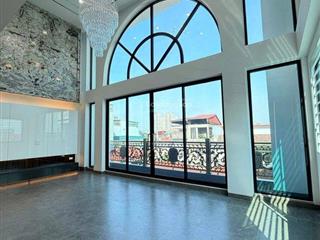 Chính chủ bán gấp nhà đàm quang trung  long biên 80m x 7 tầng thang máy, gara giá chỉ 27 tỷ