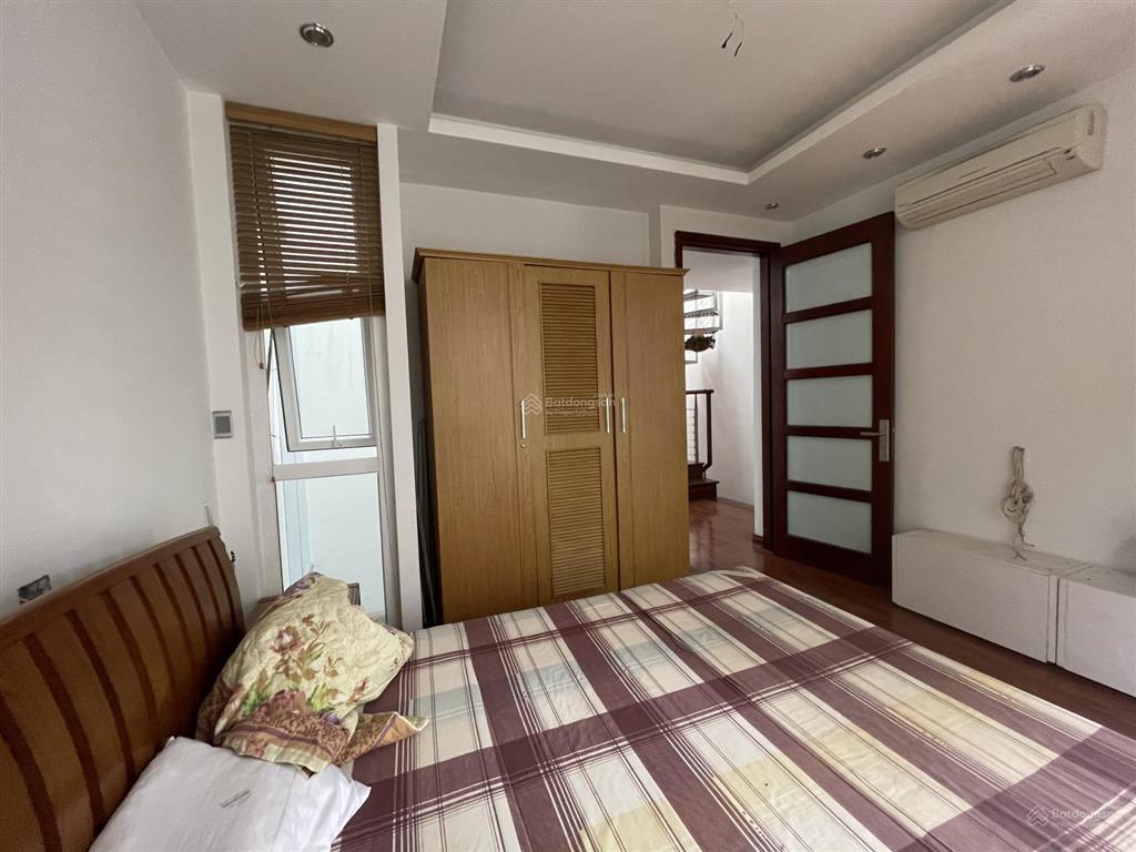 Bán nhà mặt ngõ 19 kim đồng 45m2 x 5 tầng, giá 16.5 tỷ phân lô, vỉa hè, ô tô tránh, kinh doanh