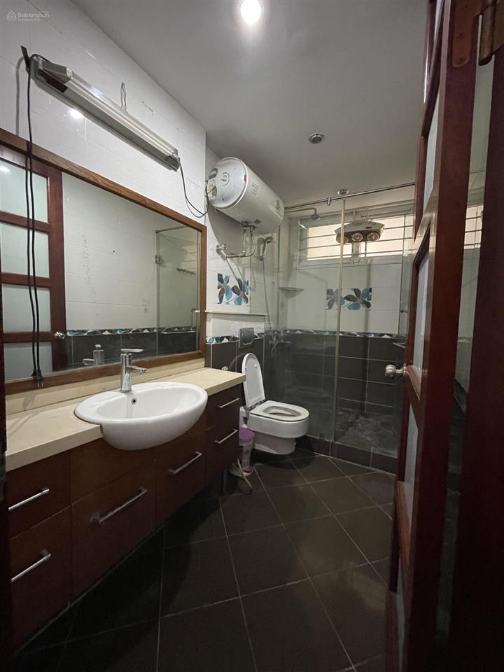 Bán nhà mặt ngõ 19 kim đồng 45m2 x 5 tầng, giá 16.5 tỷ phân lô, vỉa hè, ô tô tránh, kinh doanh