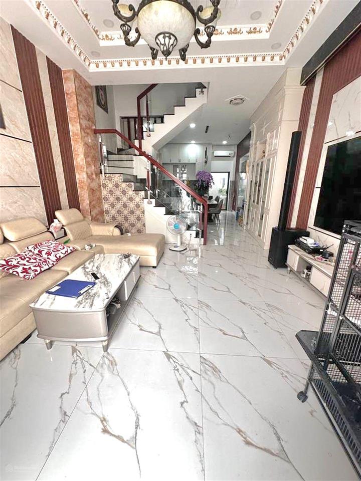 Bán nhà cạnh sân bay, 4 tầng, ngay phạm văn bạch, trường chinh, tân sơn, 5x16m, chỉ 8.x tỷ