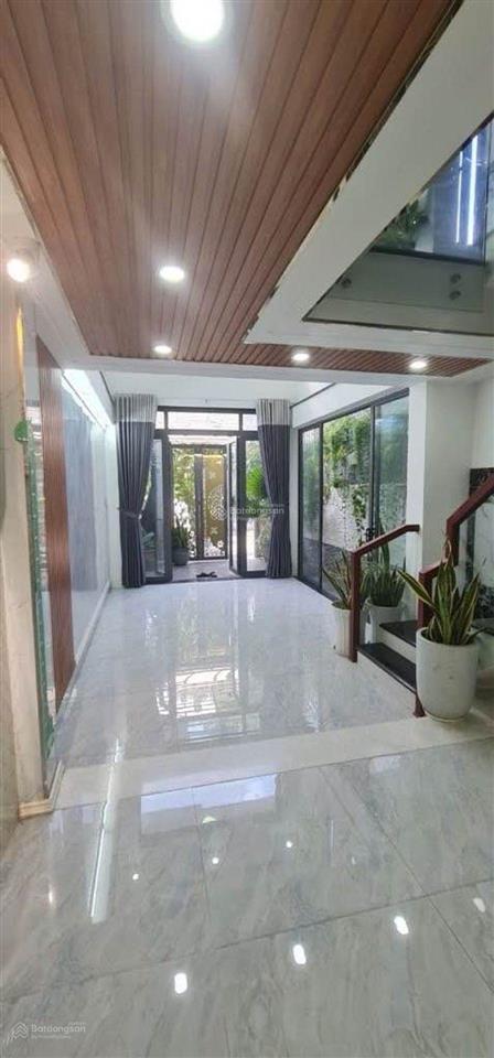 Nhà đẹp 5 tầng, 70m2, 4.5 x 17m, hxh, chỉ 7.99 tỷ, gần big c truòng chinh, sân bay tsn, tân bình