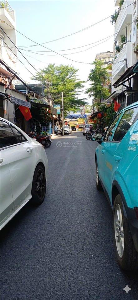 Mặt tiền kinh doanh, sát sân bay, nhà ga t3, dòng tiền 25 tr/ t. giá chỉ 9.x tỷ. tân bình