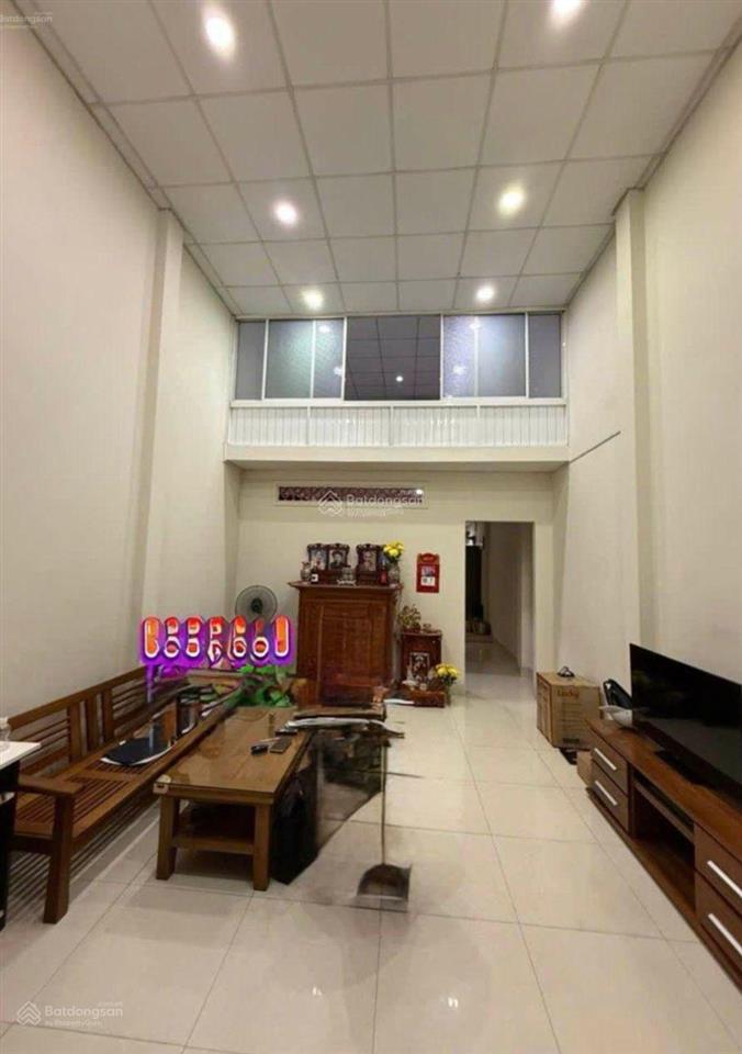 Cần bán gấp, 2 tầng, 5x20m, nhỉnh 7 tỷ, trần thái tông, sát nhà ga t3, sân bay, tân bình