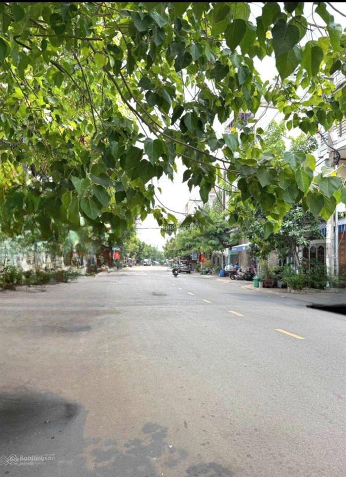 Cần bán gấp, 2 tầng, 5x20m, nhỉnh 7 tỷ, trần thái tông, sát nhà ga t3, sân bay, tân bình
