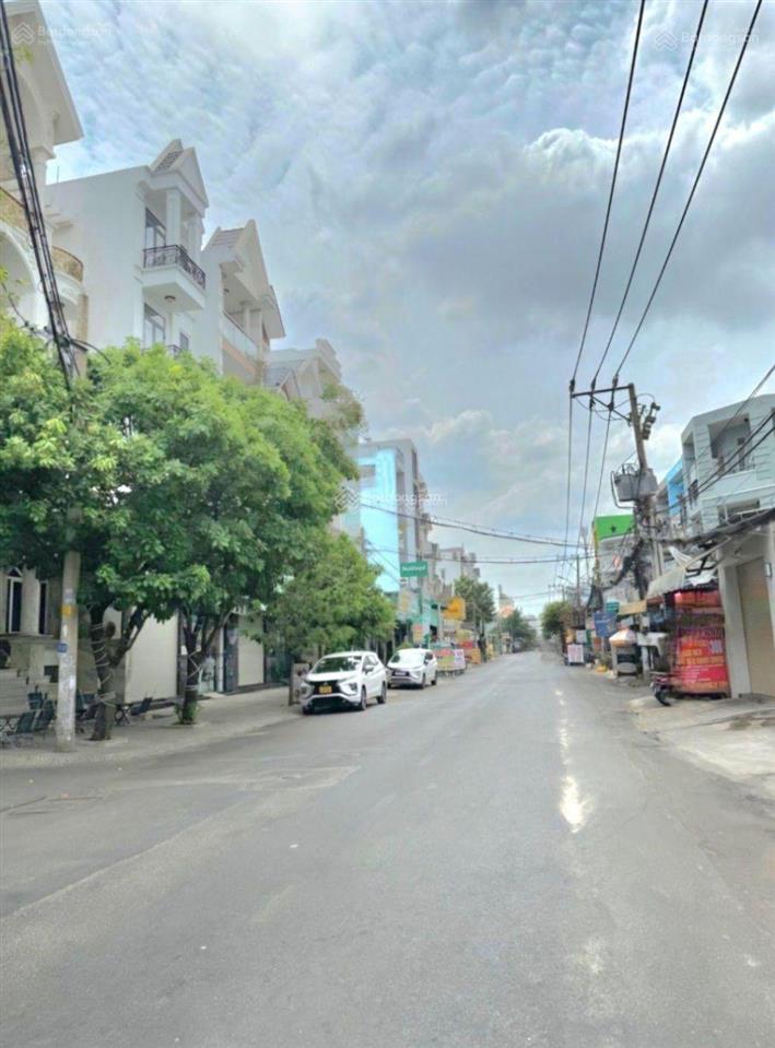Cần bán gấp, 2 tầng, 5x20m, nhỉnh 7 tỷ, trần thái tông, sát nhà ga t3, sân bay, tân bình
