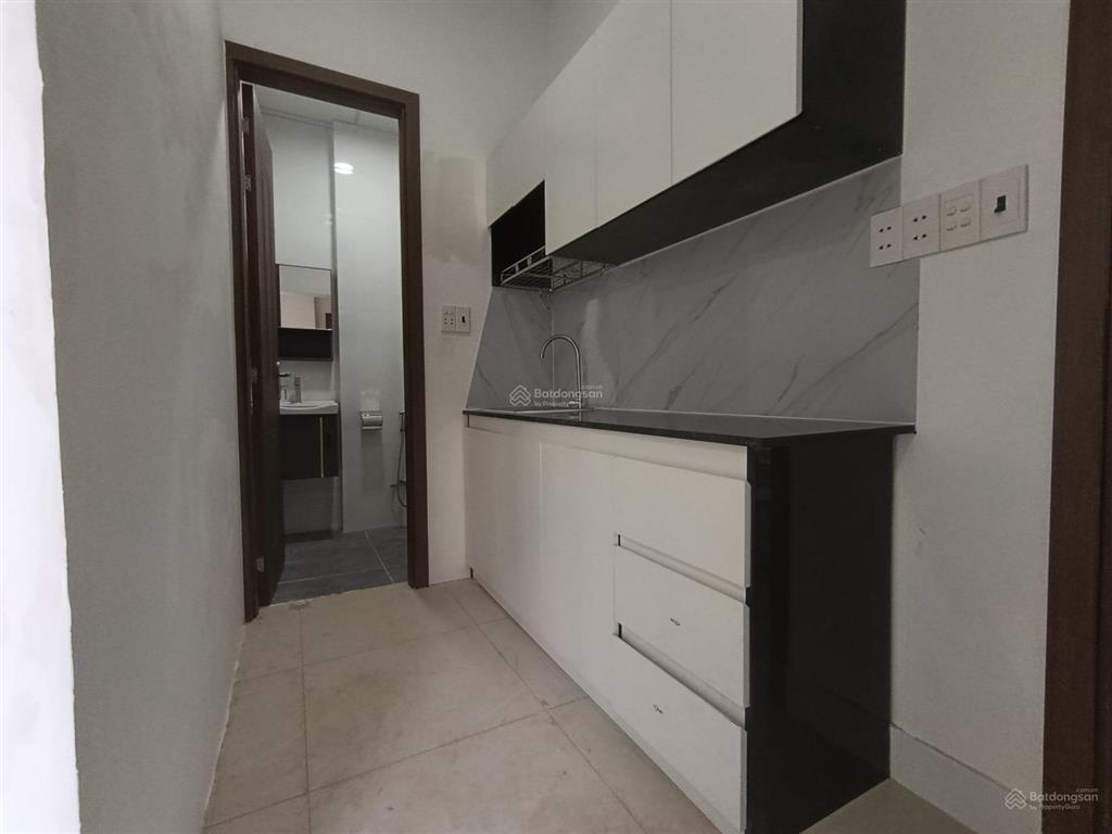 Cho thuê phòng mới có ban công đầy đủ nội thất gần chợ phạm văn hai giáp quận 10  phú nhuận