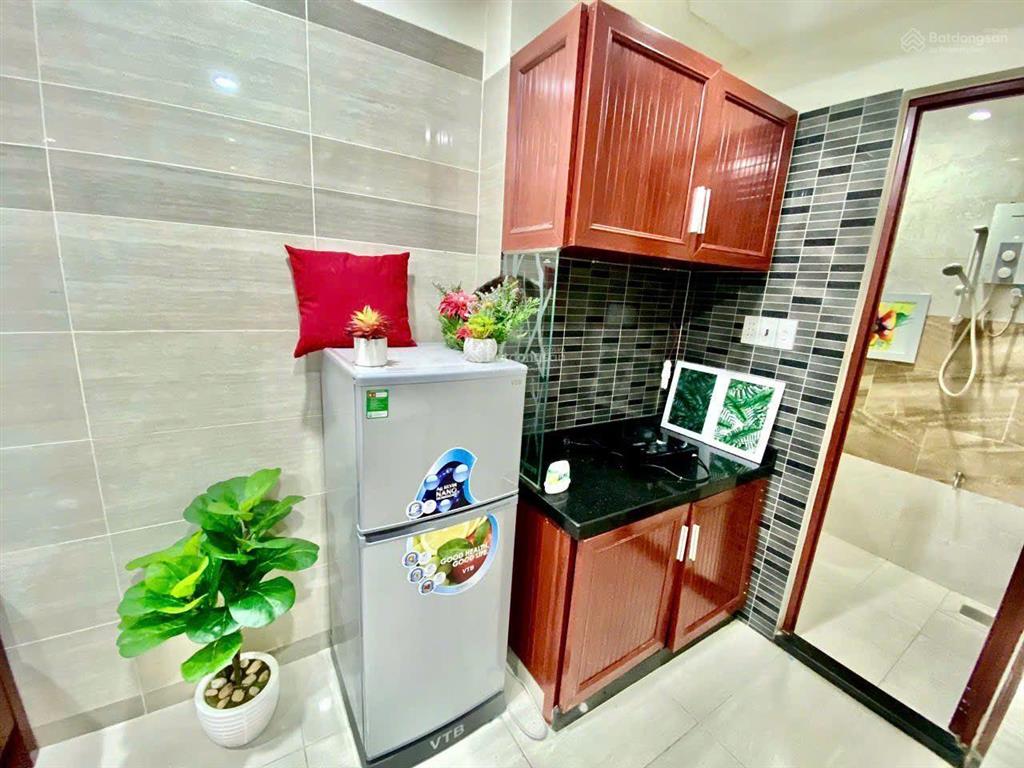 Cho thuê phòng 4,5 triệu khu phan xích long ngã tư phú nhuận