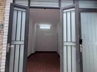 Cho thuê kiot, mặt bằng giá tốt mặt tiền đường hoàng diệu, phú nhuận khu vực đông đúc