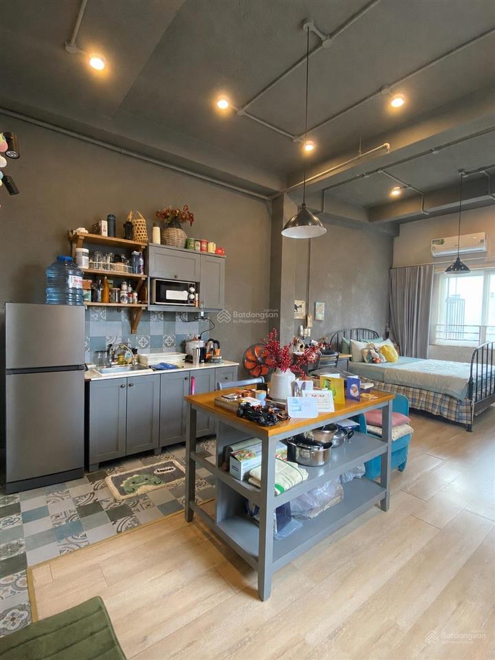 Căn hộ cao cấp dạng studio đầy đủ nội thất cửa sổ thoáng gần sân bay