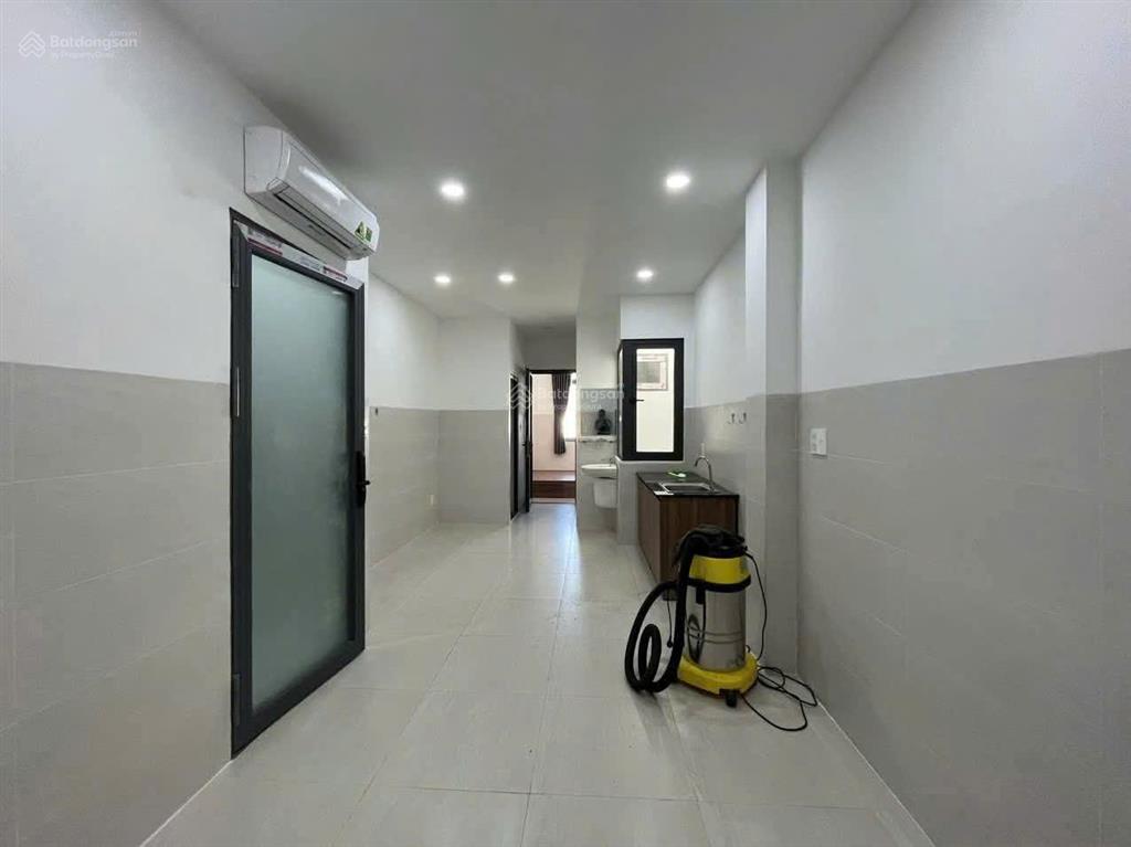 Cho thuê căn hộ 1 phòng ngủ xây mới đường phổ quang, gần bệnh viện tâm anh