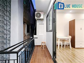 Cho thuê căn hộ ban công đầy đủ nội thất gần ngã tư phú nhuận