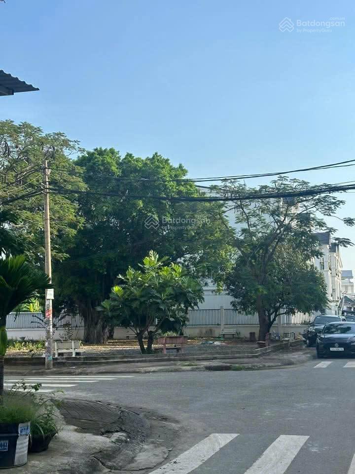 Bán đất vị trí đẹp, dt 105m2, khu quy hoạch mới , ngay sau chợ nông sản thủ đức