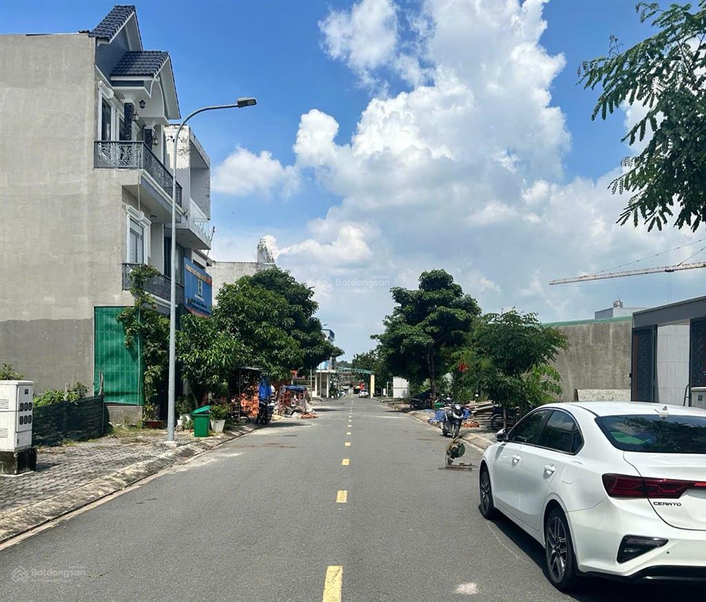 Đất trung tâm cách tp hcm 1km 500m ra ql51 sát vành đai 3 & cao tốc