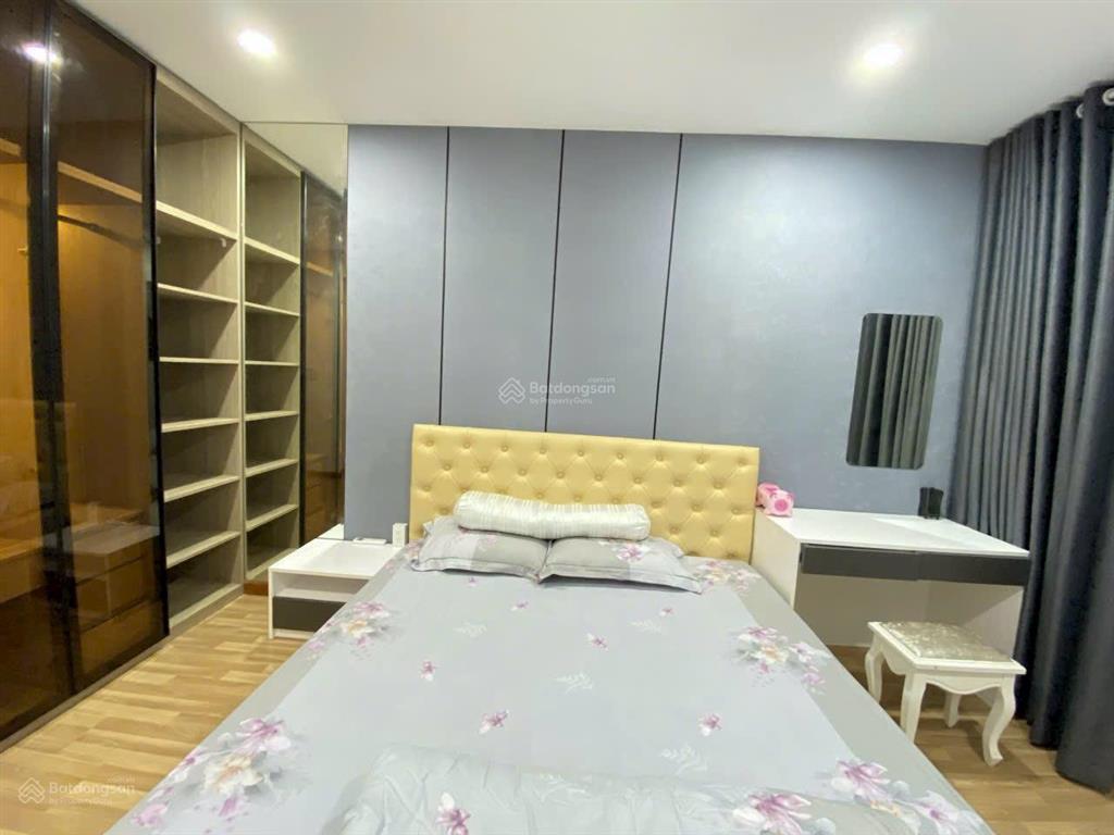 Chủ cần tiền bán gấp căn hộ mặt tiền võ văn kiệt 2pn  2vs, ngân hàng hỗ trợ 80%