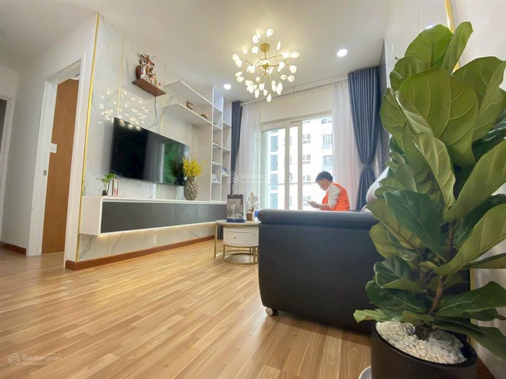 Chủ cần tiền bán gấp căn hộ mặt tiền võ văn kiệt 2pn  2vs, ngân hàng hỗ trợ 80%