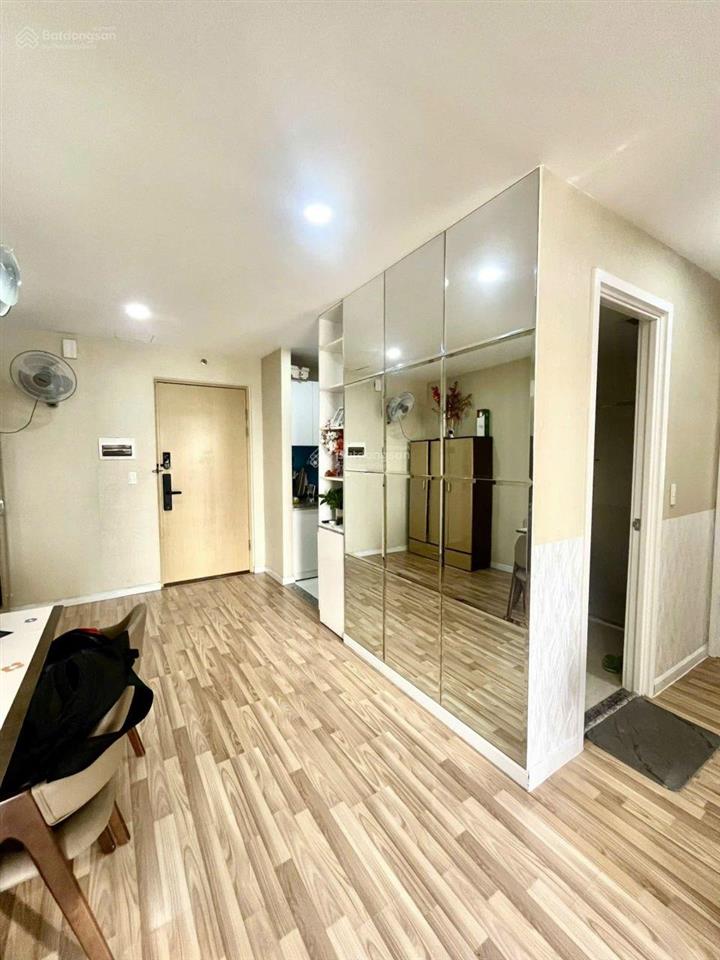 Bán ch city gate, có nhiều căn 2 và 3 phòng ngủ đang cần bán giá từ 2.5 tỷ