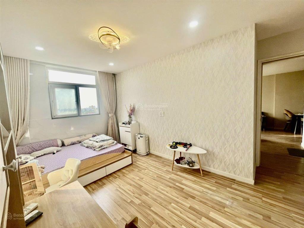 Bán ch city gate, có nhiều căn 2 và 3 phòng ngủ đang cần bán giá từ 2.5 tỷ