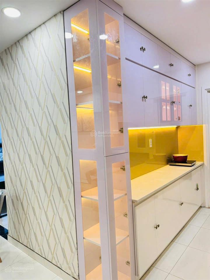 Cho thuê căn hộ diamond riverside võ văn kiệt, 2pn, 2wc, giá 8.5tr dọn vào ở ngay