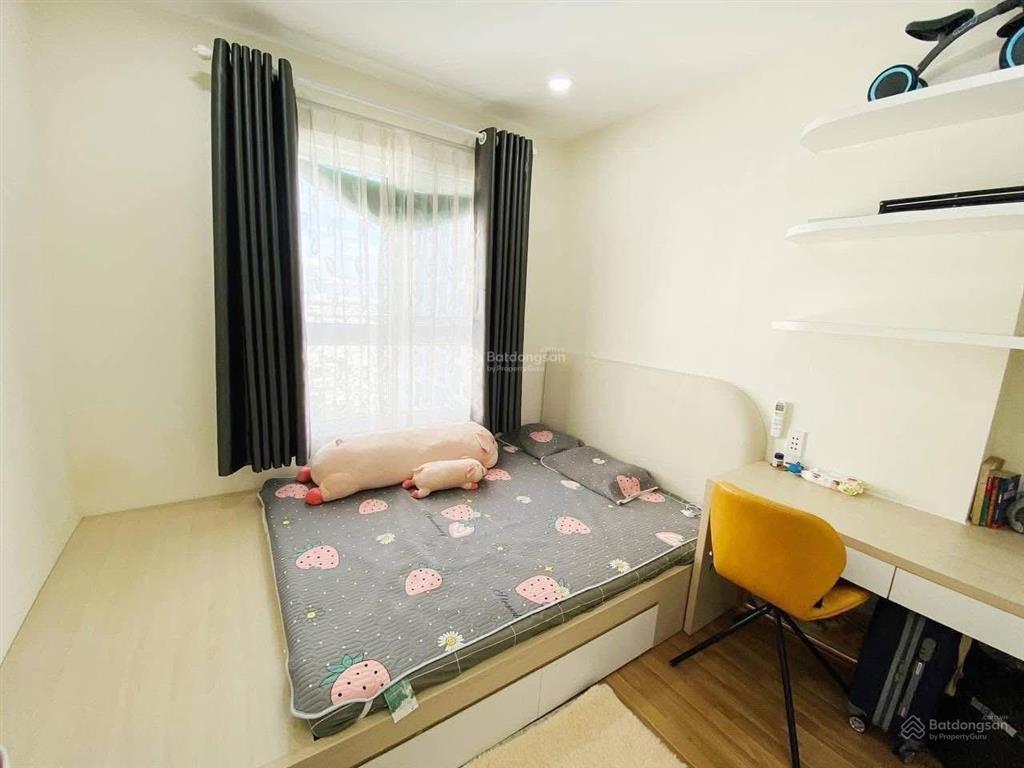 Cần tiền bán căn hộ 2 phòng, 2 vệ sinh mặt tiền võ văn kiệt nhà mới không cho thuê nên giữ kĩ
