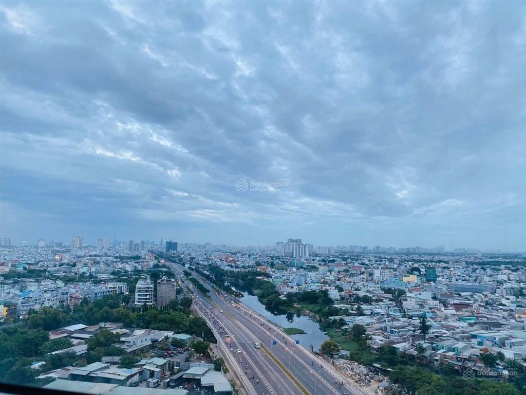 Bán căn hộ diamond riverside 2pn  72m2 chính chủ giá tốt