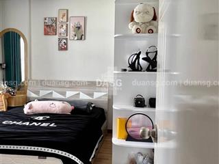 Cần bán căn 3 phòng 2 vệ sinh, full nội thất đẹp ( nhà mới )