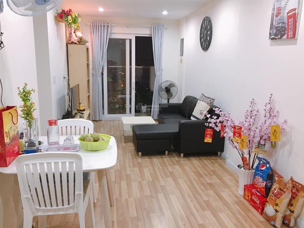Cần bán căn hộ võ văn kiệt 2 phòng ngủ , ngân hàng hỗ trợ 80%
