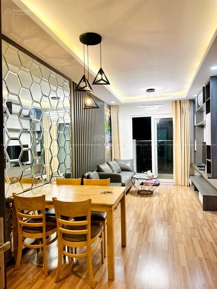 Cho thuê căn hộ 2 phòng, 2 vệ sinh full nội thất 9,5 triệu ở liền