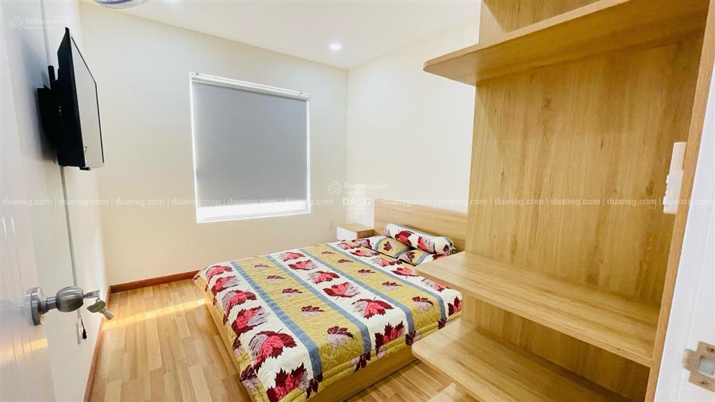 Cần bán gấp căn hộ 2 phòng diamond riverside quận 8 nhà mới ở không cho thuê nên còn rất mới