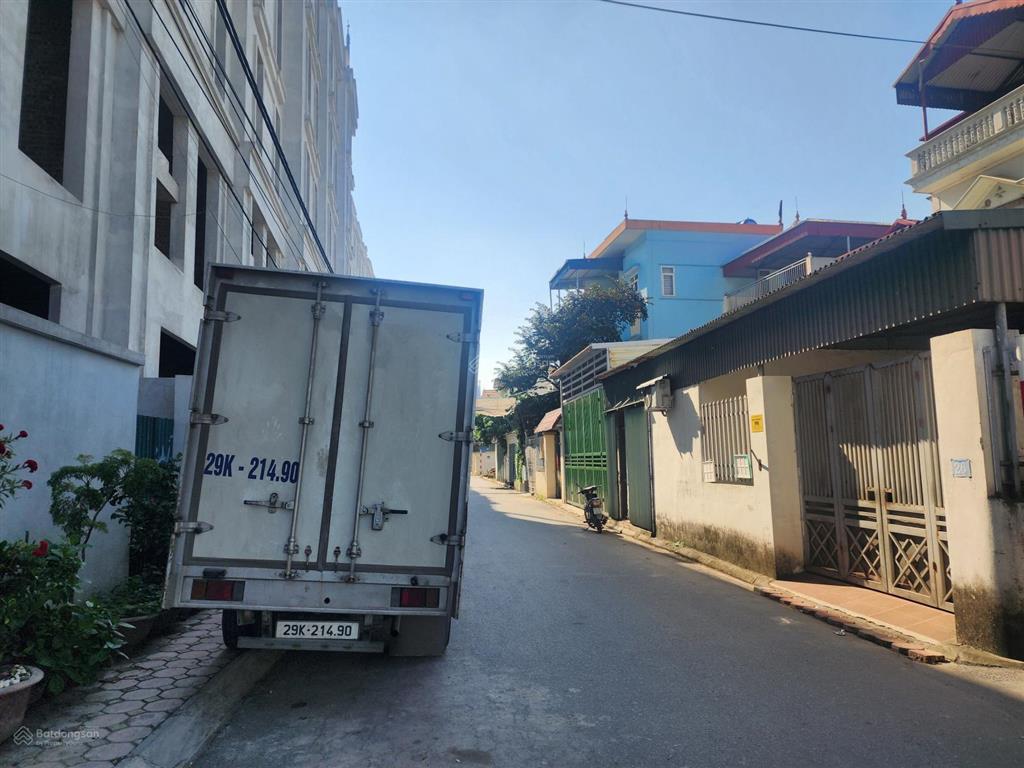 Bán nhà 100m², giá 14,5 tỷ cự khối, long biên, đường trước nhà ô tô tránh, kinh doanh