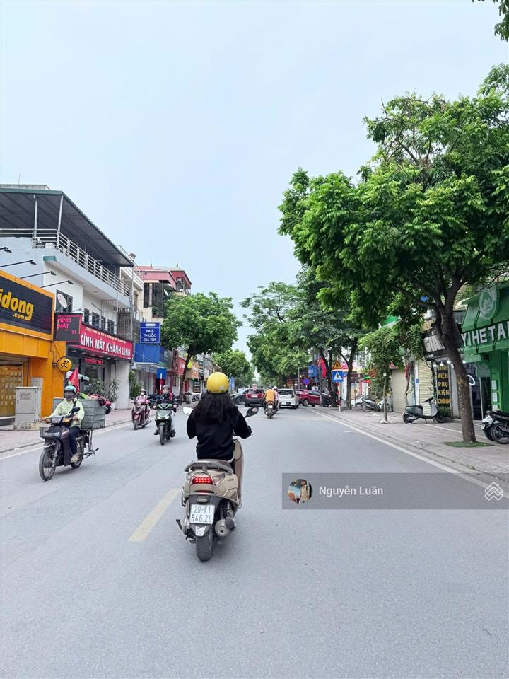 Cần bán nhà 120m2 đông dư, giáp hải, gia lâm khu phân lô vỉa hè rộng ô tô tránh đỗ 24/24