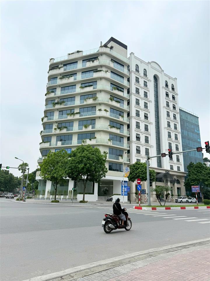 Bán đất 310m2 mặt phố hồng tiến mặt phố 8 làn ô tô chạy, vỉa hè 10m kinh doanh bất chấp