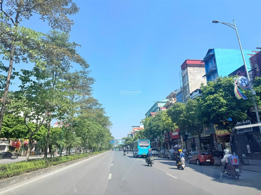 Bán 640m2 đất giáp hải  lý thánh tông  gia lâm  đường rộng vỉa hè ôtô tránh