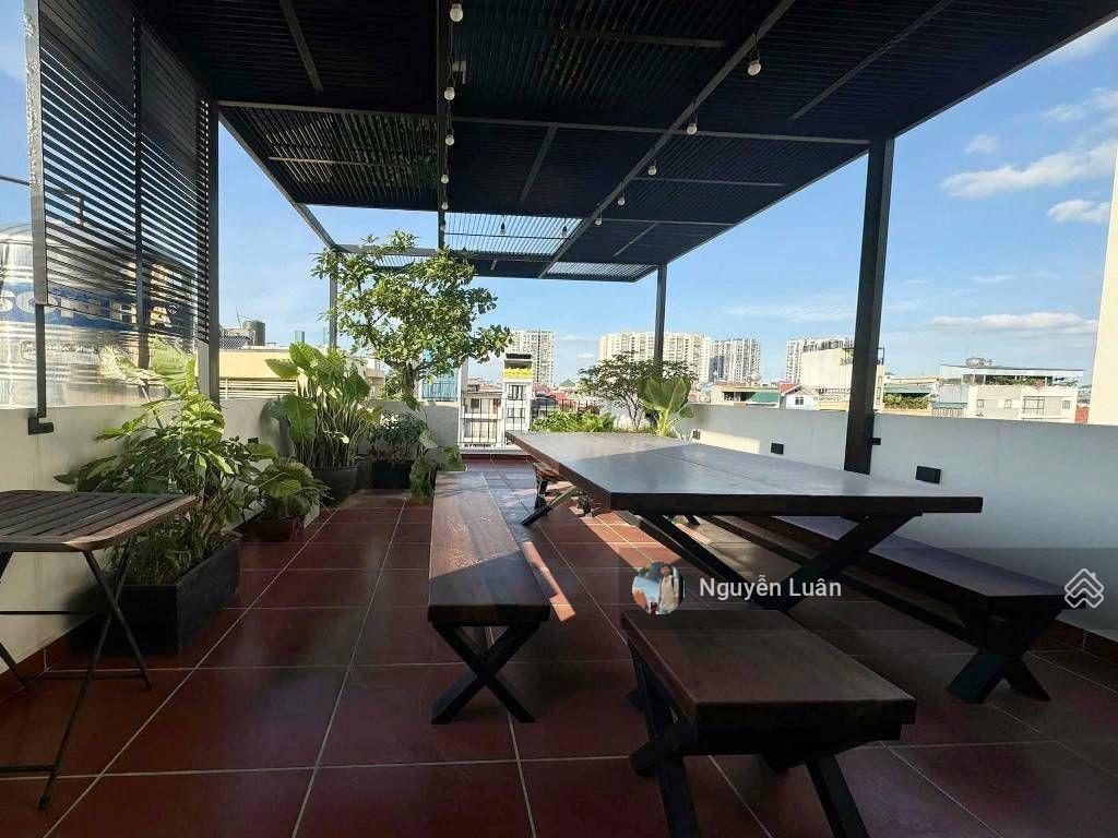 Nhà 6 tầng 230m2 lô góc mặt phố hồng tiến, vị trí giữa phố kinh doanh bất chấp, gần bv tâm anh