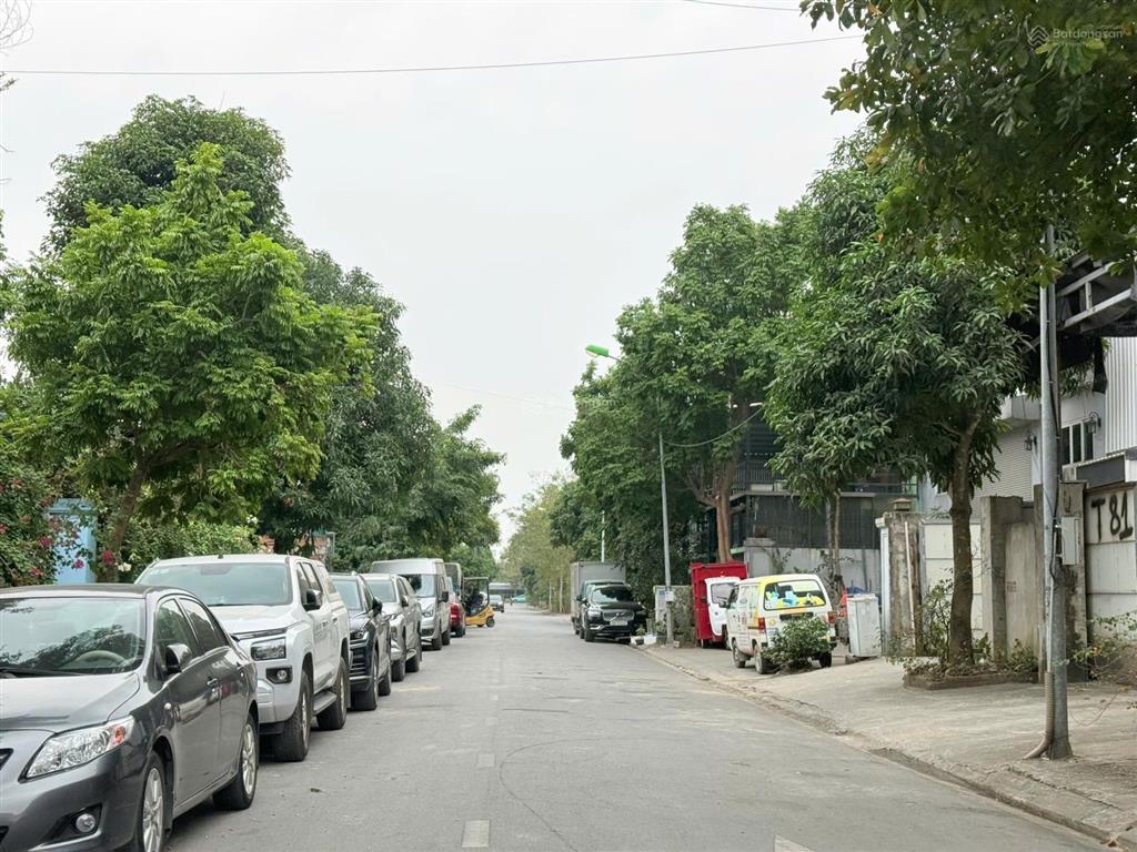 Cần bán 800m2 đất làng nghề kiêu kỵ lô góc, gần vin ocean park  tặng kho nhà xưởng 2 tầng