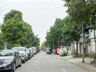 Bán nhà 227m2 khu làng nghề kiêu kỵ  gia lâm  vị trí gần với vin ocean park  phân lô kinh doanh