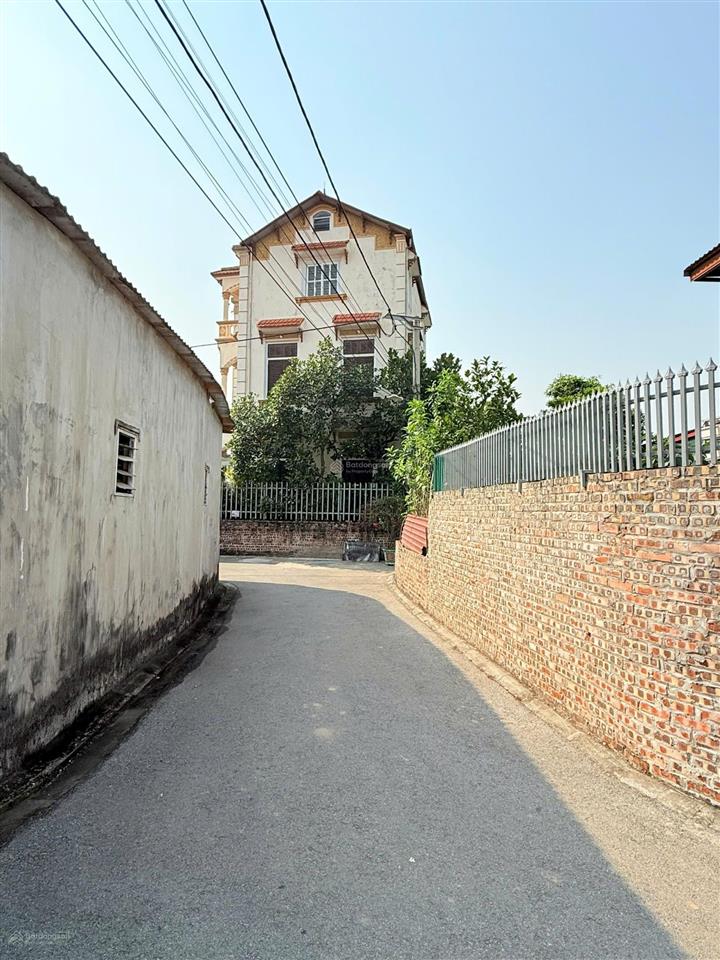 Cần bán 151m2  7,2 tỷ đất ngọc động gia lâm  đường ôtô 7 chỗ  chia 2 lô đẹp