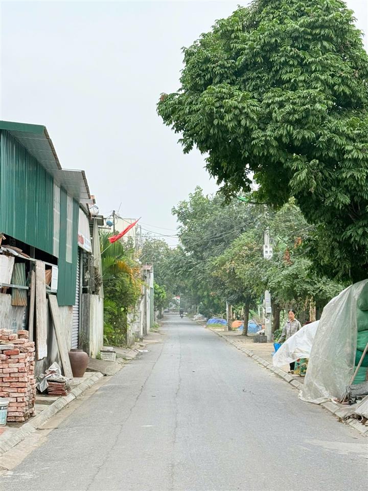 Cần bán 300m2 đất đặng xá gia lâm, đường ôtô, full thổ cư, mặt tiền rộng