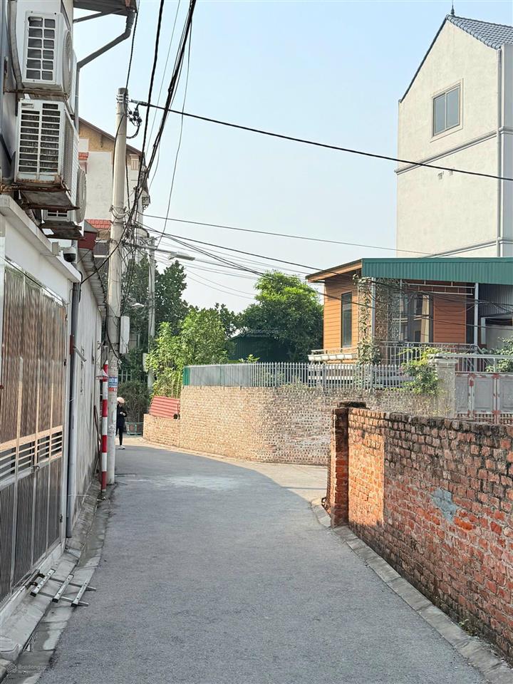 Cần bán 300m2 đất đặng xá gia lâm, đường ôtô, full thổ cư, mặt tiền rộng