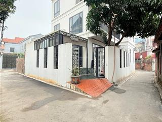 Gia đình cần bán 260m2 nhà gia lâm, đường rộng ôtô giá hơn 50tr/m2