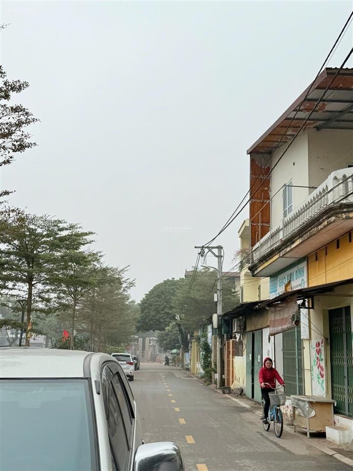 Cần bán nhà 260m2 đường ỷ lan  xã đặng xá gia lâm  ô tô 7 chỗ vào nhà giá đầu tư