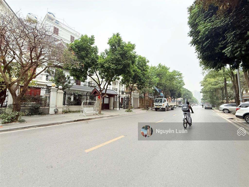Biệt thự kđt việt hưng 155m2 vị trí hiếm phù hợp ở và làm văn phòng  đường bùi thiện ngộ