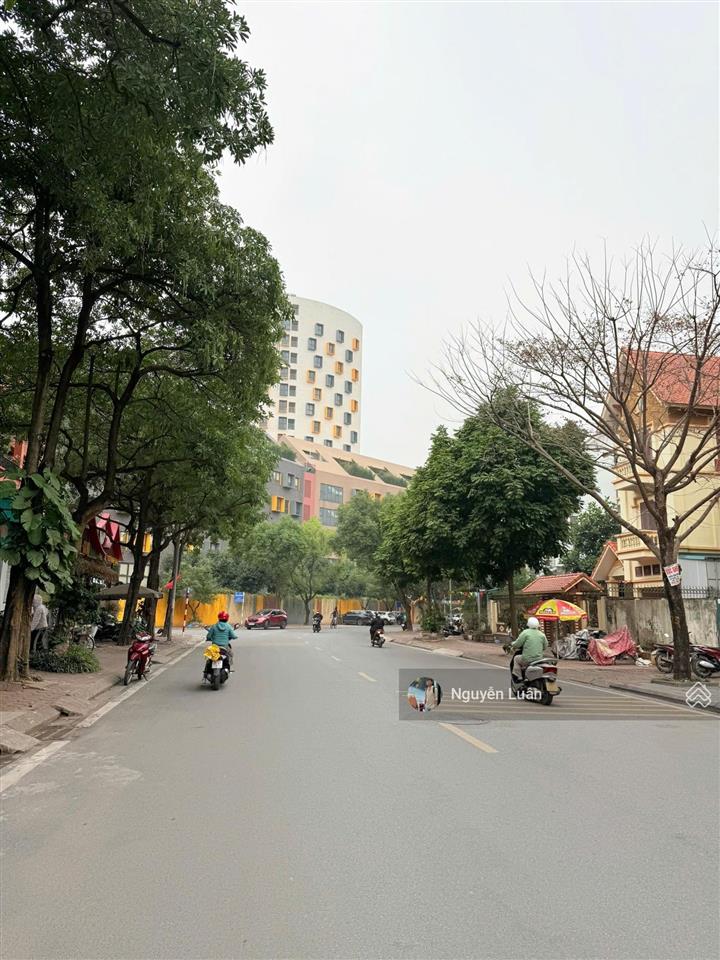 Biệt thự kđt việt hưng 155m2 vị trí hiếm phù hợp ở và làm văn phòng  đường bùi thiện ngộ