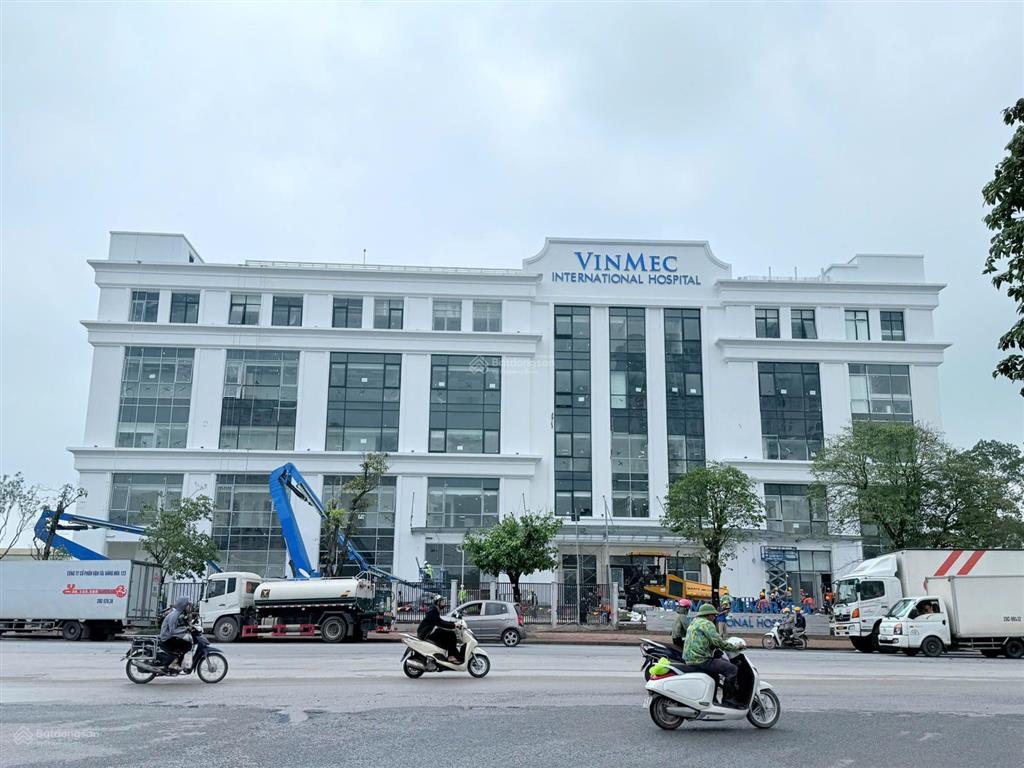 Bán biệt thự 240m2 bt08 khu đô thị việt hưng view công viên  hàng xóm trường marie curie