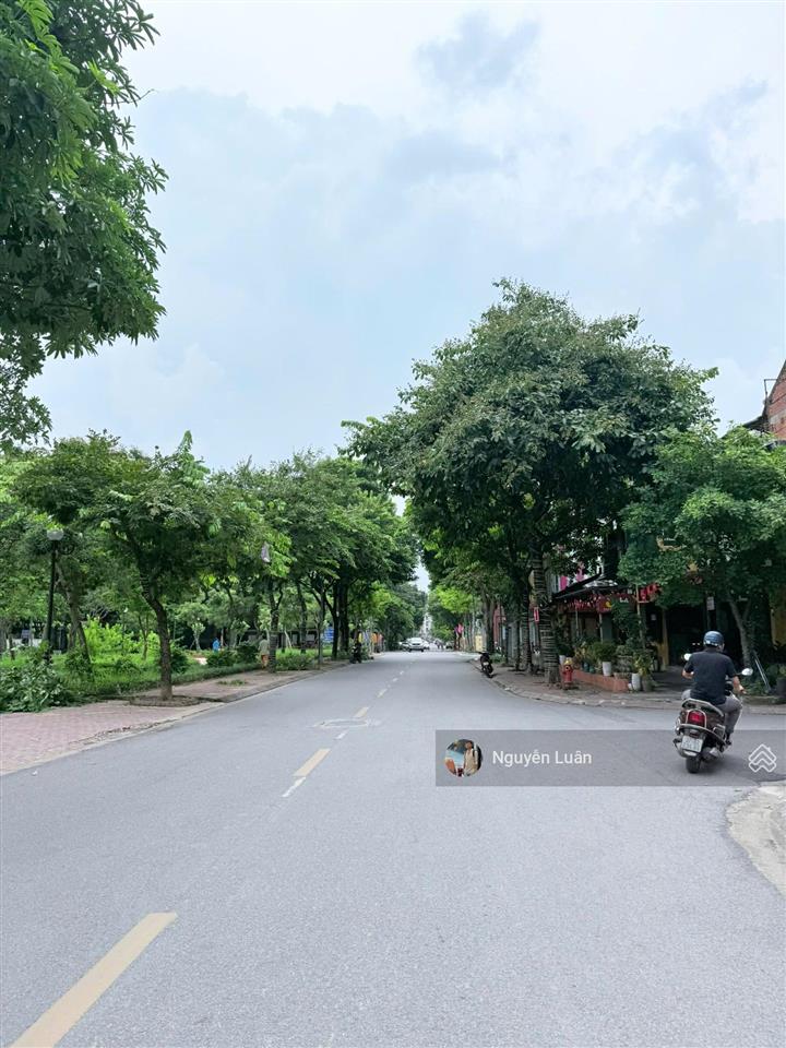 Do nhu cầu chuyển nơi ở gia đình cần bán căn biệt thự 180m2 khu đô thị sài đồng, long biên, hà nội