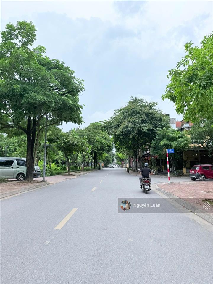 Do nhu cầu chuyển nơi ở gia đình cần bán căn biệt thự 180m2 khu đô thị sài đồng, long biên, hà nội