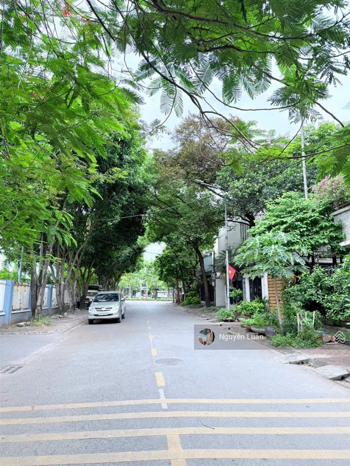 Do nhu cầu chuyển nơi ở gia đình cần bán căn biệt thự 180m2 khu đô thị sài đồng, long biên, hà nội