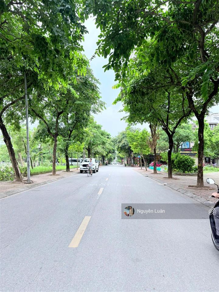 Do nhu cầu chuyển nơi ở gia đình cần bán căn biệt thự 180m2 khu đô thị sài đồng, long biên, hà nội